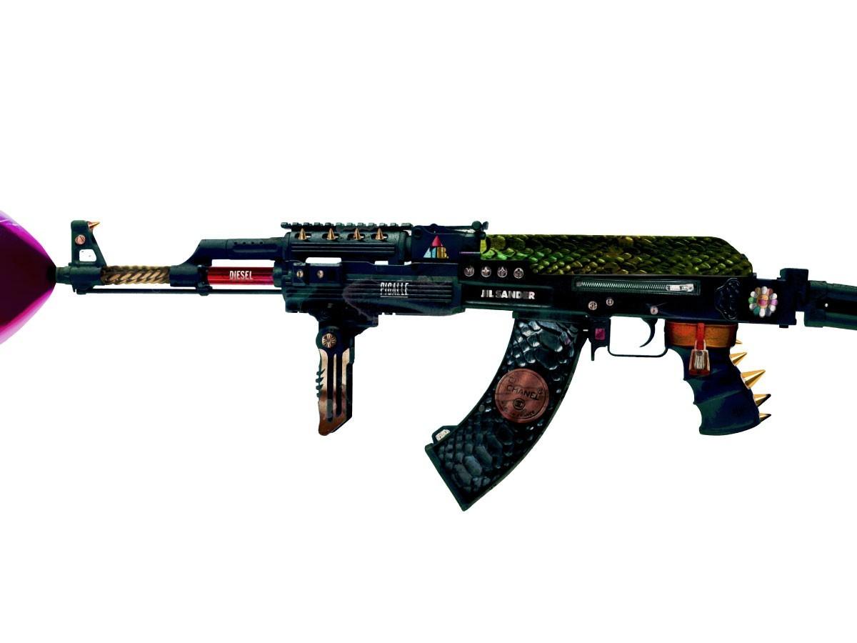 Affiche MAKE FASHION NOT WAR 4 by MAGO ArtAndToys