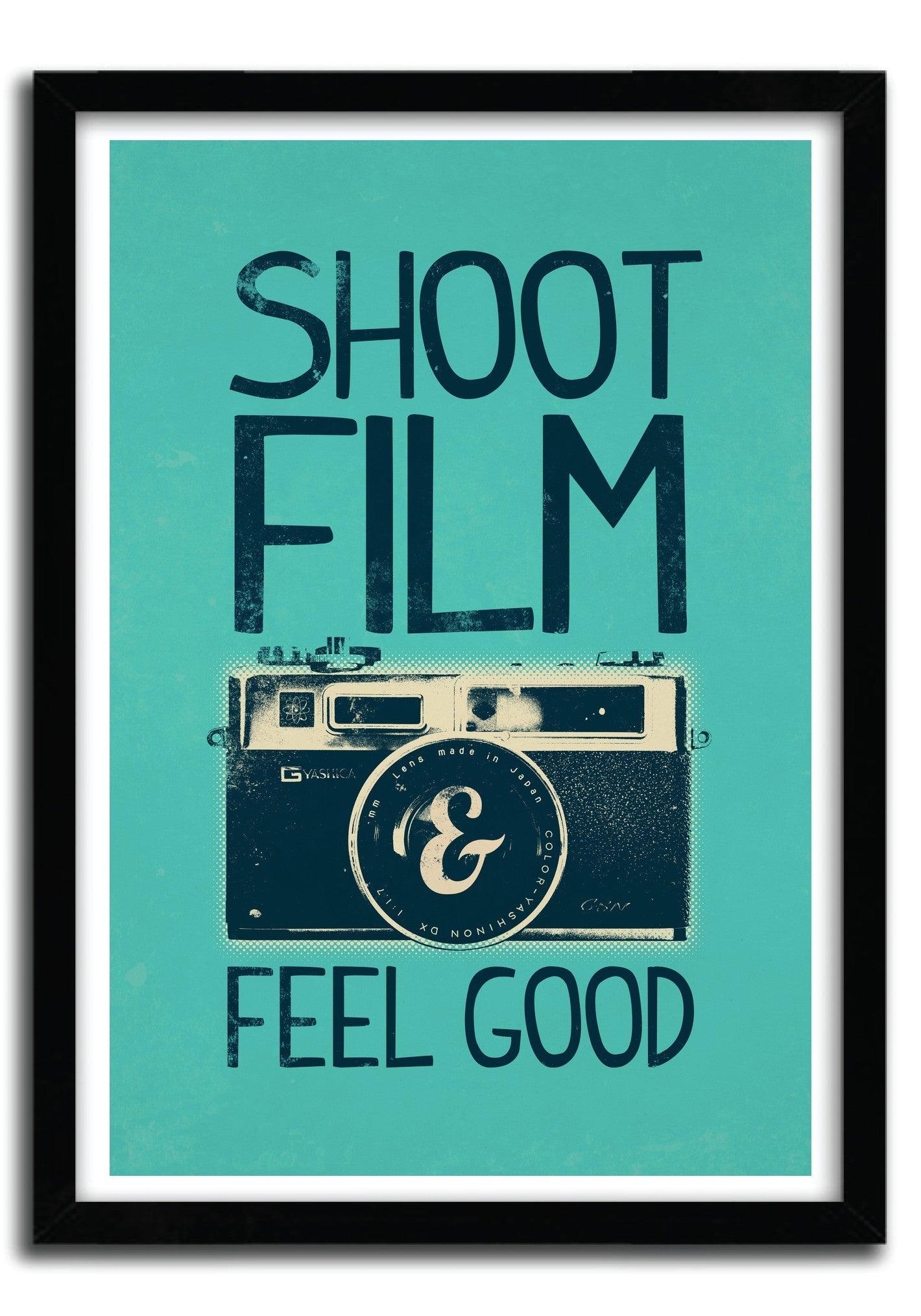 Affiche SHOOT FILM by VICTORSBEARD ArtAndToys