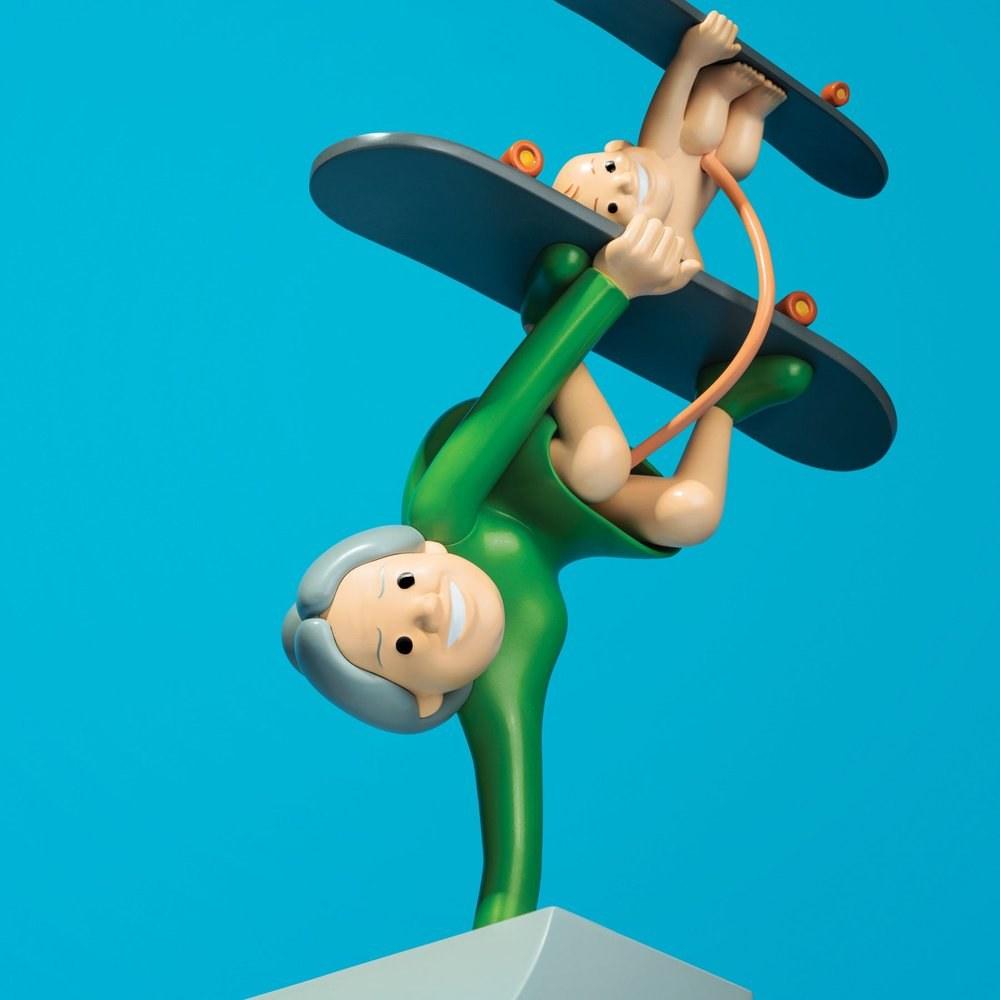 Sculpture DOUBLE HANDSTAND (GREEN) by JOAN CORNELLA ArtAndToys