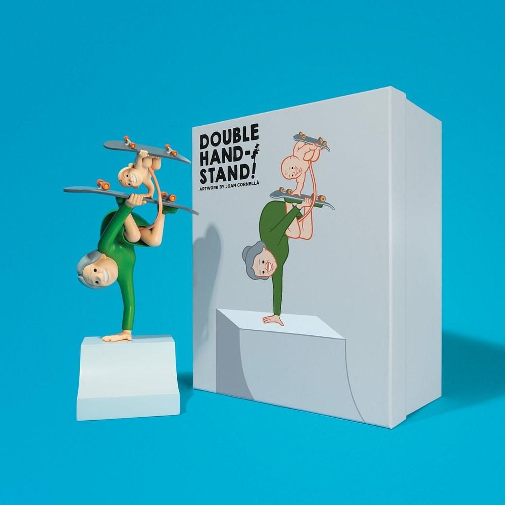 Sculpture DOUBLE HANDSTAND (GREEN) by JOAN CORNELLA ArtAndToys