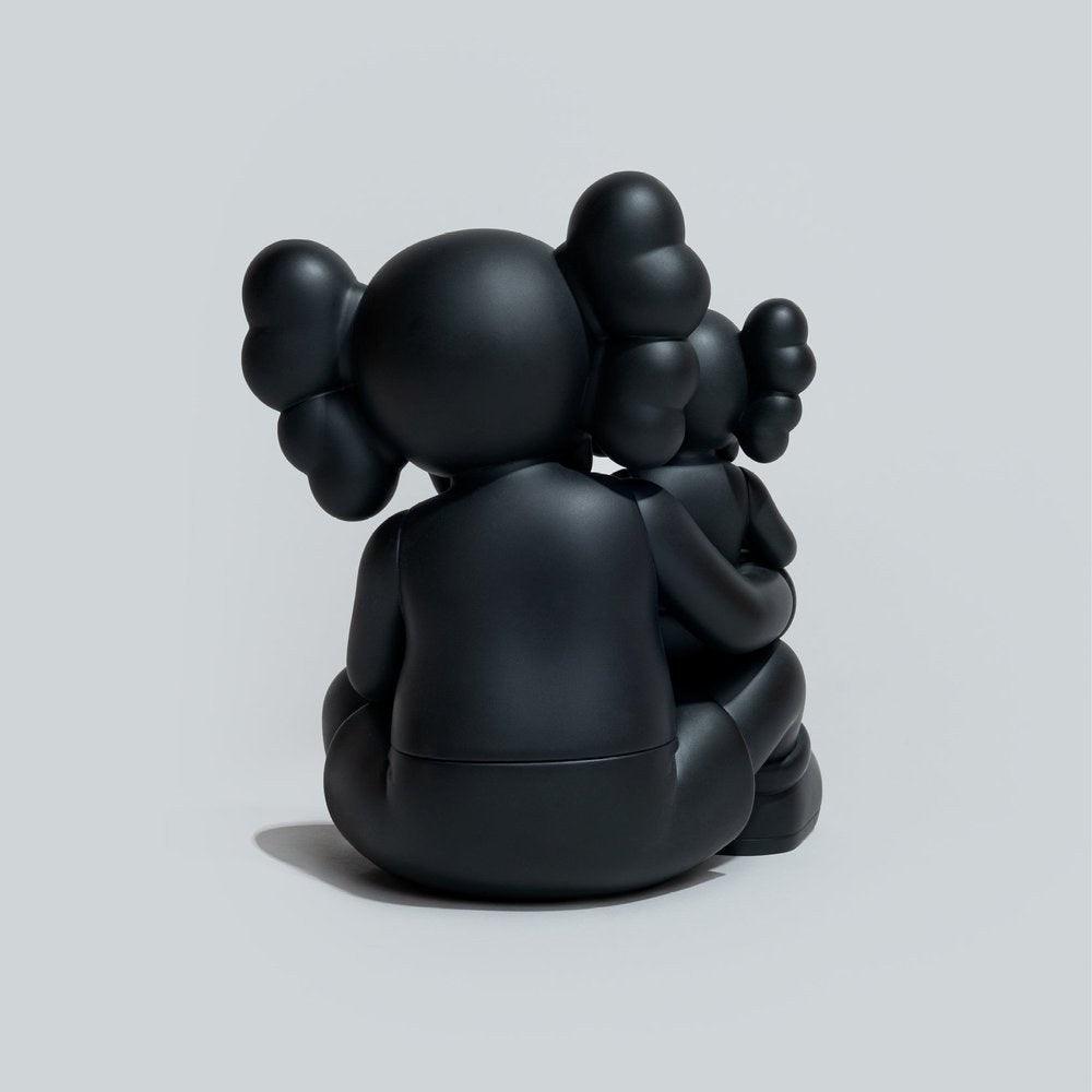 Sculpture HOLIDAY CHANGBAI MOUNTAIN BLACK by KAWS ArtAndToys