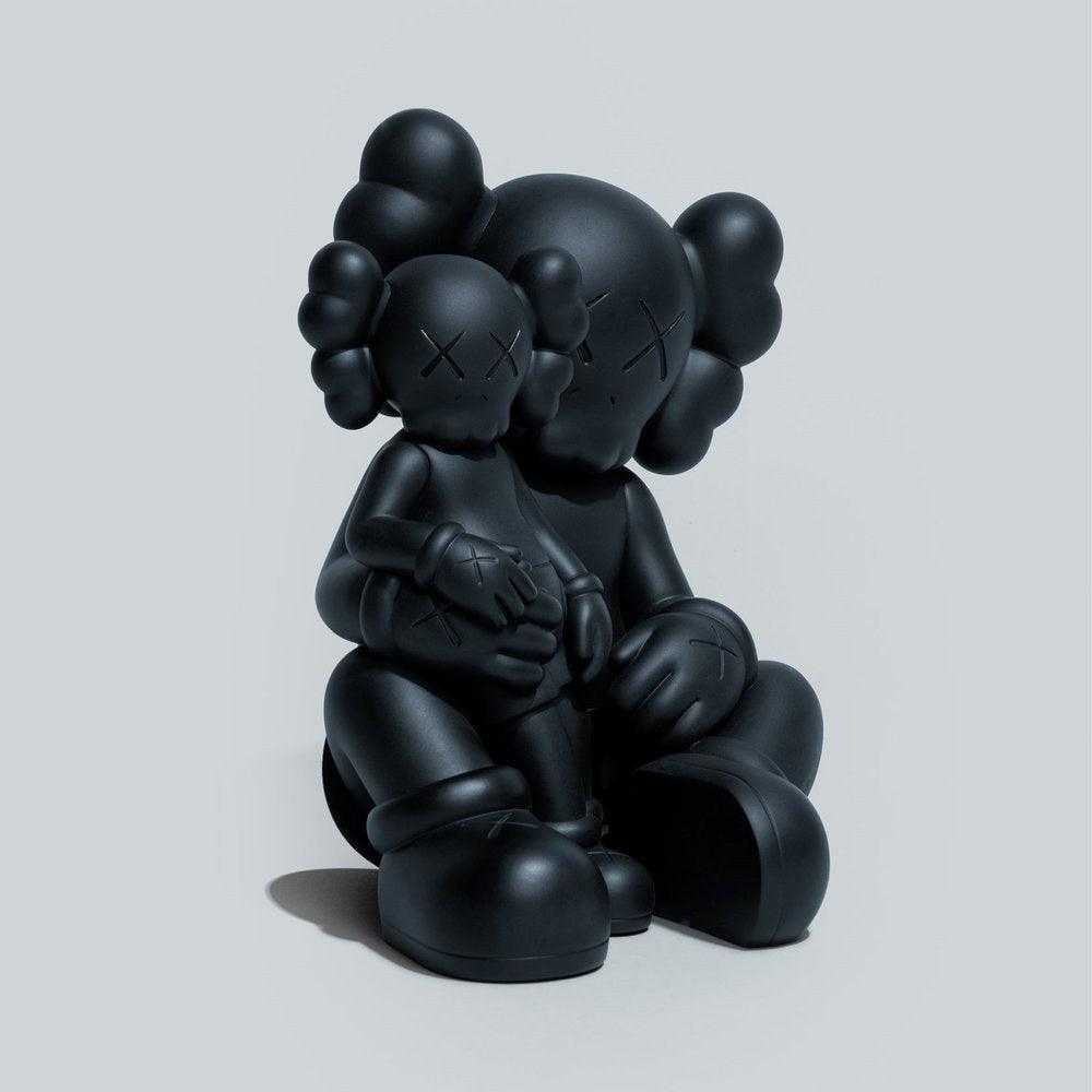 Sculpture HOLIDAY CHANGBAI MOUNTAIN BLACK by KAWS ArtAndToys