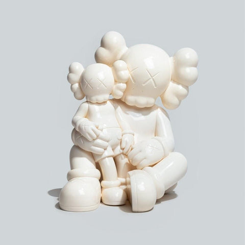 Sculpture HOLIDAY CHANGBAI MOUNTAIN WHITE by KAWS ArtAndToys