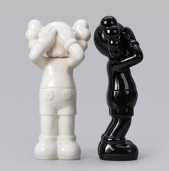 Sculpture HOLIDAY UNITED KINGDOM 2021 CONTAINERS by KAWS ArtAndToys