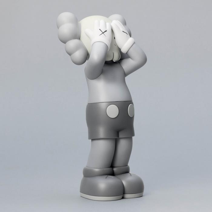 Sculpture HOLIDAY UNITED KINGDOM 2021 GREY by KAWS ArtAndToys