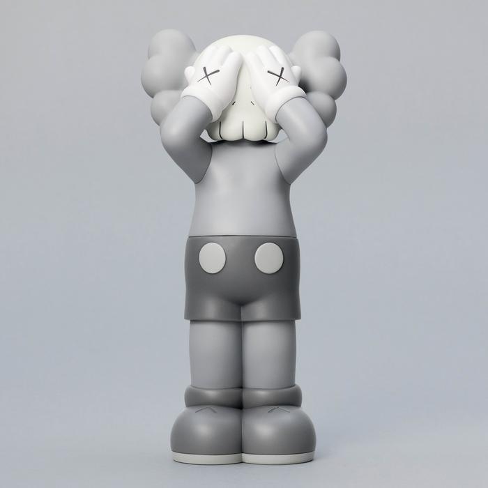 Sculpture HOLIDAY UNITED KINGDOM 2021 GREY by KAWS ArtAndToys