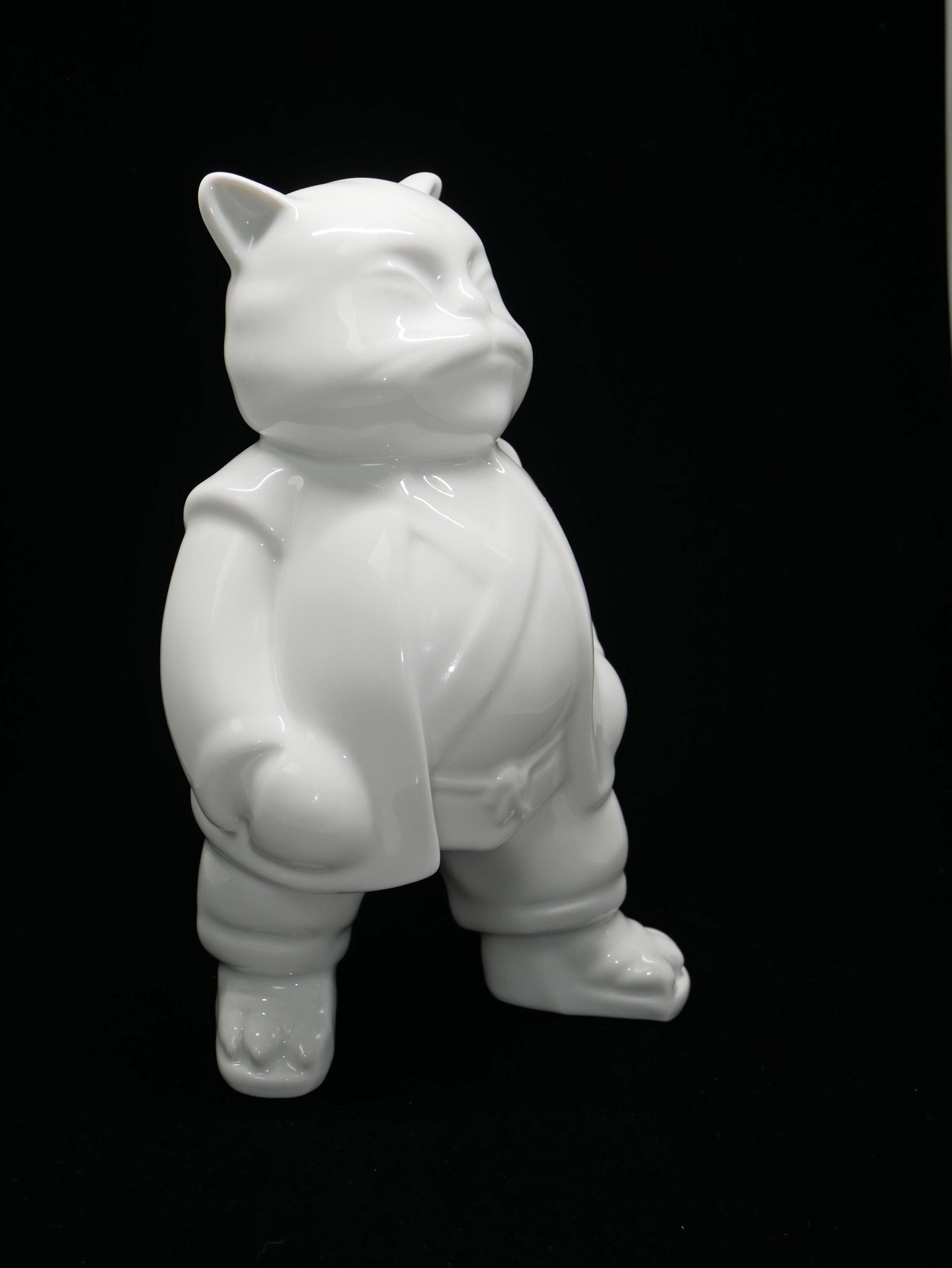 Sculpture UrbanCat Porcelain by Hiro Ando ArtAndToys