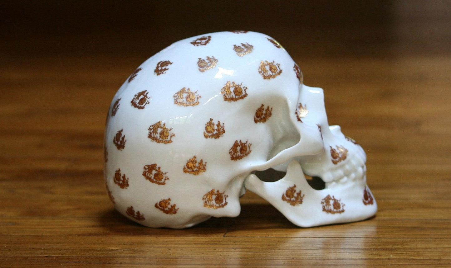 Skull Salutation by NooN ArtAndToys